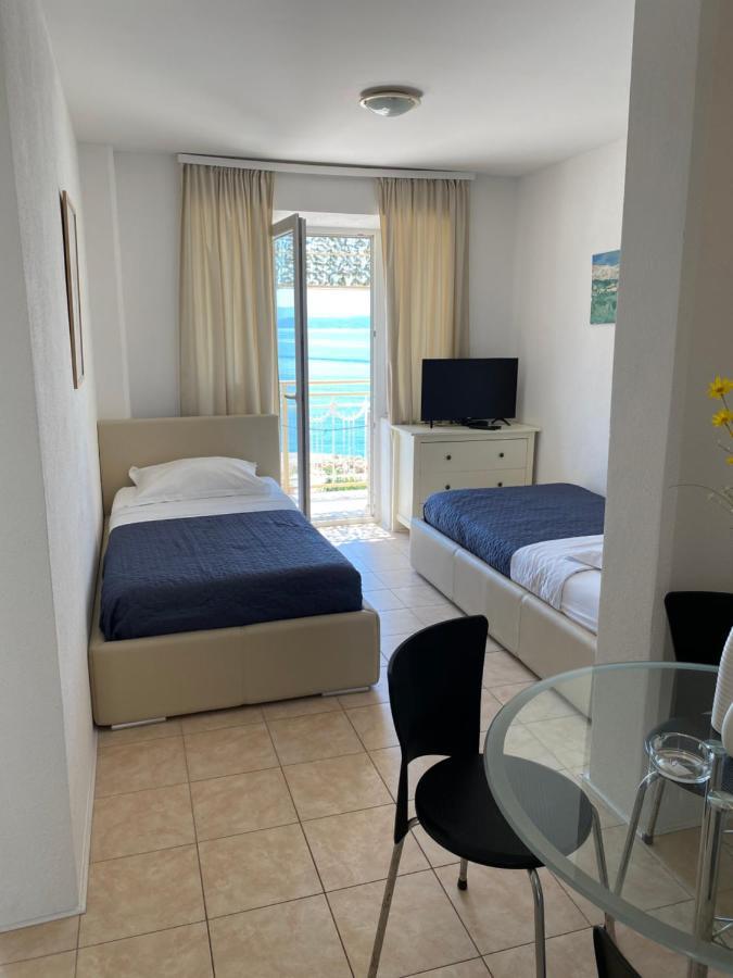 Villa Leo Beach Apartment ポドゥゴラ エクステリア 写真